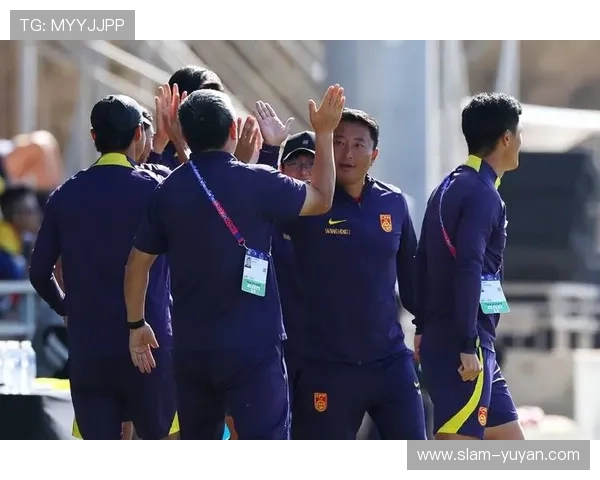 逆天改命的足球传奇球星们：从低谷到巅峰的逆袭之路